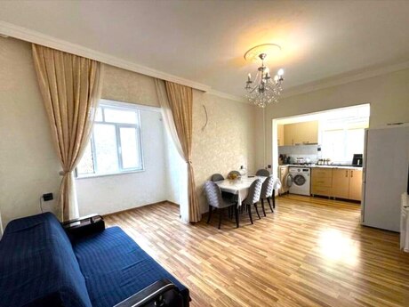 1 otaqlı köhnə tikili - Əhmədli m. - 40 m²