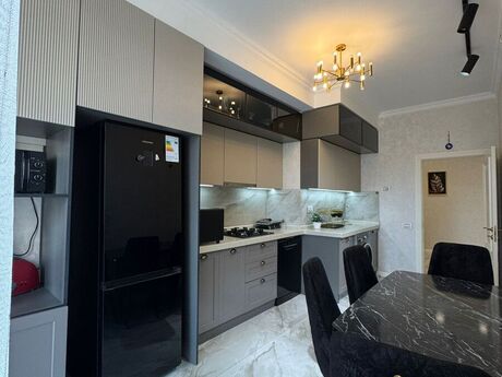 3 otaqlı yeni tikili - Nəriman Nərimanov m. - 130 m²