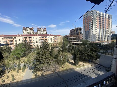 1 otaqlı köhnə tikili - Qara Qarayev m. - 35 m²