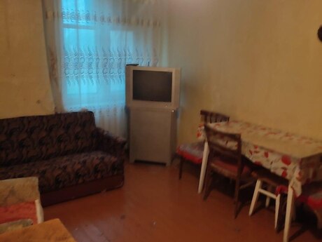 2 otaqlı köhnə tikili - İnşaatçılar m. - 55 m²