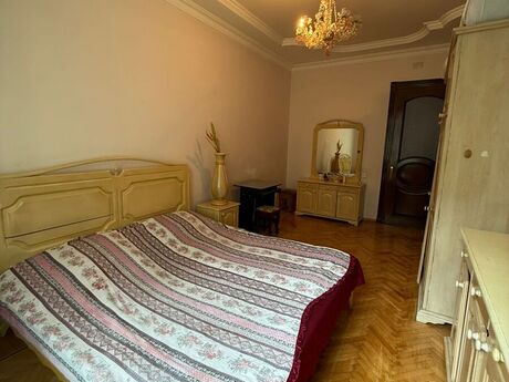 4 otaqlı köhnə tikili - Gənclik m. - 110 m²