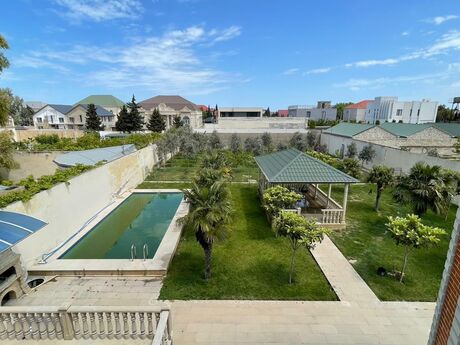 5 otaqlı həyət evi/bağ evi - Mərdəkan q. - 400 m²