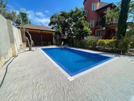 8 otaqlı həyət evi/bağ evi - Bilgəh q. - 220 m²