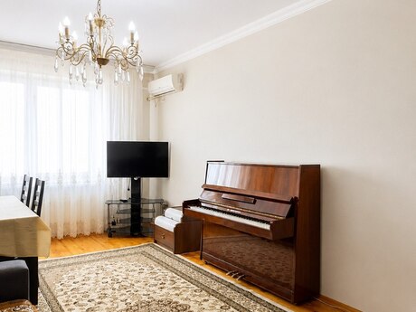 2 otaqlı yeni tikili - İnşaatçılar m. - 67.2 m²