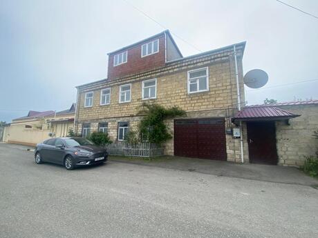8 otaqlı həyət evi/bağ evi - Quba - 540 m²