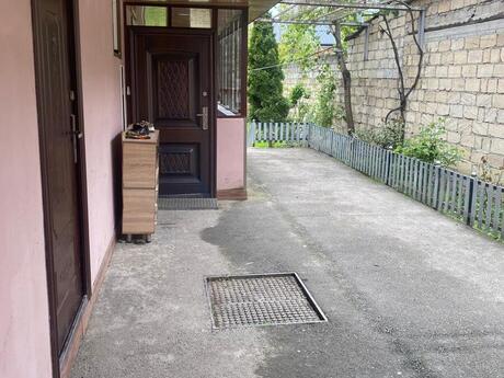 8 otaqlı həyət evi/bağ evi - Quba - 540 m²