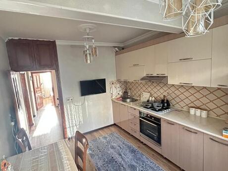 2 otaqlı köhnə tikili - Yeni Günəşli q. - 57 m²