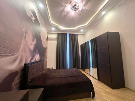 4 otaqlı yeni tikili - 28 May m. - 170 m²