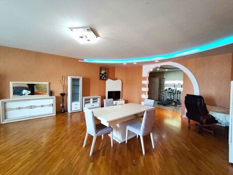 3 otaqlı yeni tikili - Gənclik m. - 200 m²