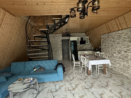 4 otaqlı həyət evi/bağ evi - Qəbələ - 70 m²