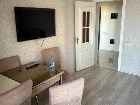 Elan №6115720 - Bakı, Nizami r., 2 otaqlı, 100 m², 9/16 mərtəbə