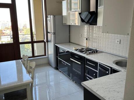 2 otaqlı yeni tikili - Nizami r. - 100 m²