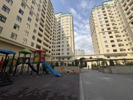 4 otaqlı yeni tikili - 28 May m. - 215 m²