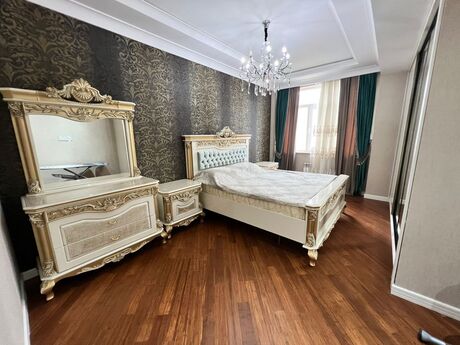 3-комн. новостройка - м. Шах Исмаил Хатаи - 160 м²