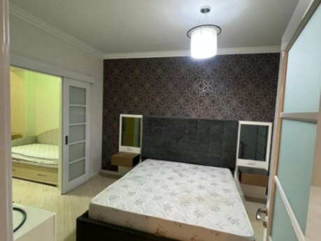 3 otaqlı yeni tikili - 8 Noyabr m. - 80 m²