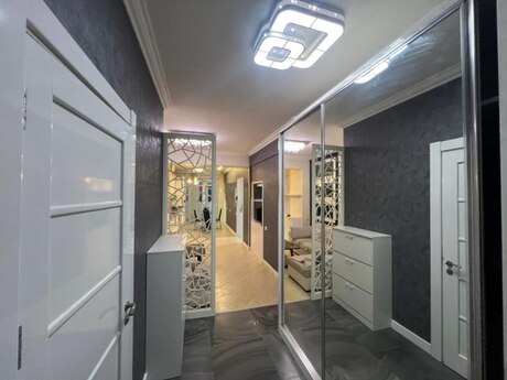 3 otaqlı yeni tikili - 8 Noyabr m. - 80 m²