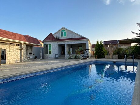 4 otaqlı həyət evi/bağ evi - Sea Breeze q. - 180 m²