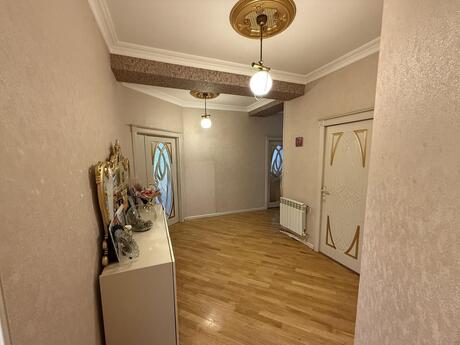 4 otaqlı yeni tikili - Yeni Yasamal q. - 135 m²