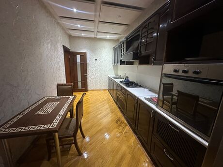 3 otaqlı yeni tikili - Şah İsmayıl Xətai m. - 168 m²