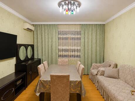 3 otaqlı köhnə tikili - Bakıxanov q. - 80 m²