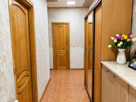 3 otaqlı köhnə tikili - Bakıxanov q. - 80 m²