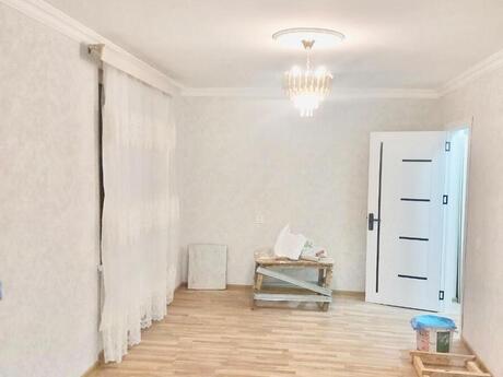 1 otaqlı köhnə tikili - Neftçilər m. - 41 m²