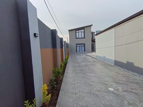 3 otaqlı həyət evi/bağ evi - Novxanı q. - 124 m²