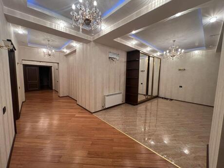 4 otaqlı yeni tikili - Şah İsmayıl Xətai m. - 200 m²