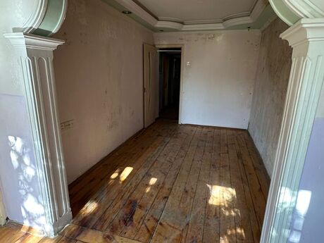 3 otaqlı köhnə tikili - Lökbatan q. - 78 m²
