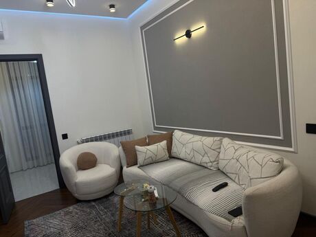 3 otaqlı yeni tikili - 28 May m. - 90 m²