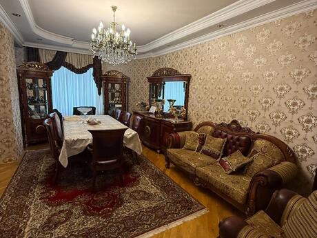 3 otaqlı yeni tikili - İnşaatçılar m. - 127 m²