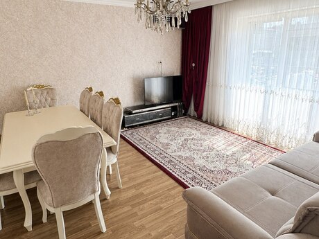 4 otaqlı köhnə tikili - Elmlər Akademiyası m. - 110 m²