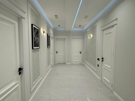 Elan №6115911 - Bakı, 28 May m., 3 otaqlı, 131 m², 10/17 mərtəbə