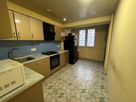 2 otaqlı köhnə tikili - Gənclik m. - 65 m²