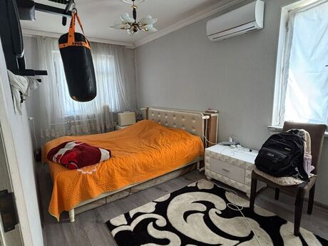 2 otaqlı köhnə tikili - Xalqlar Dostluğu m. - 55 m²
