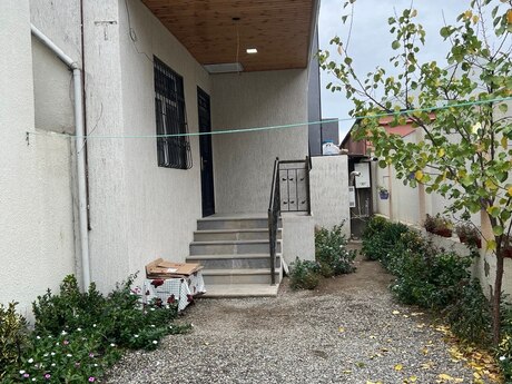 3 otaqlı həyət evi/bağ evi - Yeni Ramana q. - 100 m²