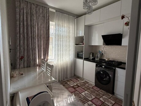 3 otaqlı həyət evi/bağ evi - Yeni Ramana q. - 100 m²
