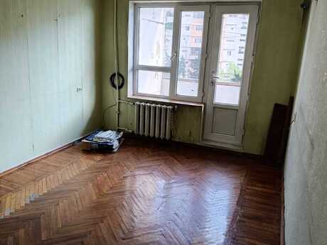 4 otaqlı köhnə tikili - Qara Qarayev m. - 95 m²