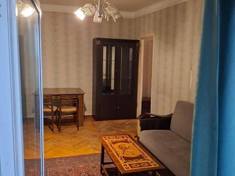 2 otaqlı köhnə tikili - Azadlıq Prospekti m. - 60 m²