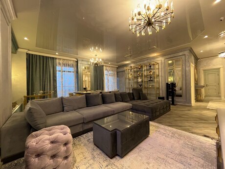 3 otaqlı yeni tikili - 8 Noyabr m. - 178 m²