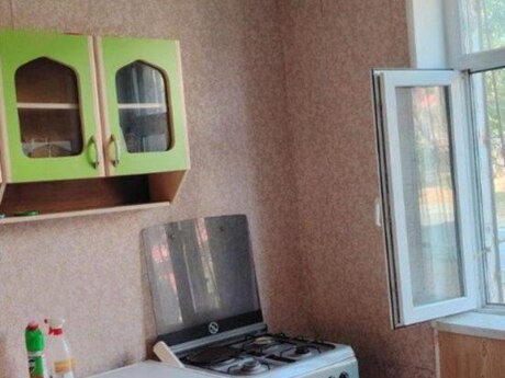 2 otaqlı köhnə tikili - Həzi Aslanov q. - 60 m²