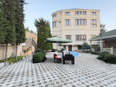 8 otaqlı həyət evi/bağ evi - Xalqlar Dostluğu m. - 600 m²