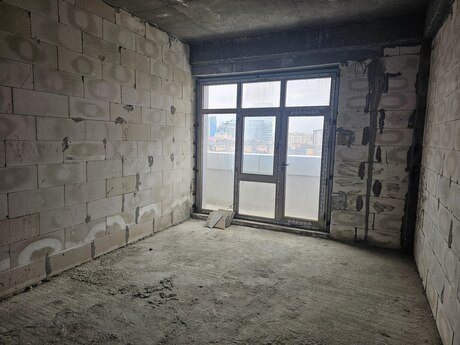 4 otaqlı yeni tikili - Ağ şəhər q. - 225 m²