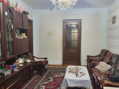 4 otaqlı köhnə tikili - Biləcəri q. - 100 m²