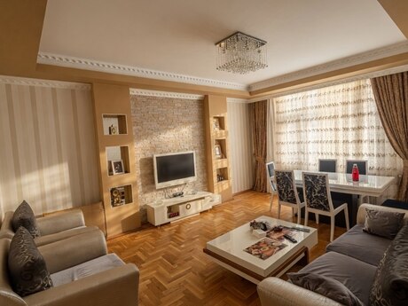 3 otaqlı yeni tikili - Şah İsmayıl Xətai m. - 128 m²