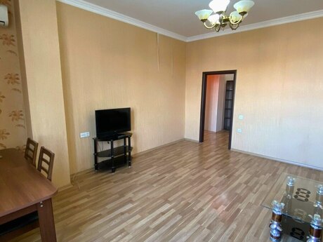 2-room apartment, 92 m², Memar Əcəmi: 235 000 ₼ 2