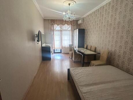 1 otaqlı yeni tikili - 28 May m. - 40 m²