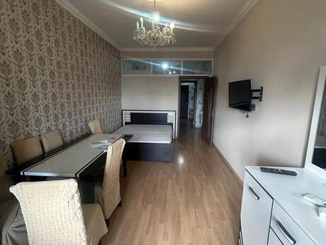 1 otaqlı yeni tikili - 28 May m. - 40 m²