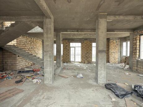 6 otaqlı həyət evi/bağ evi - Sea Breeze q. - 230 m²