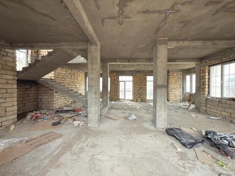 6 otaqlı həyət evi/bağ evi - Sea Breeze q. - 230 m²
